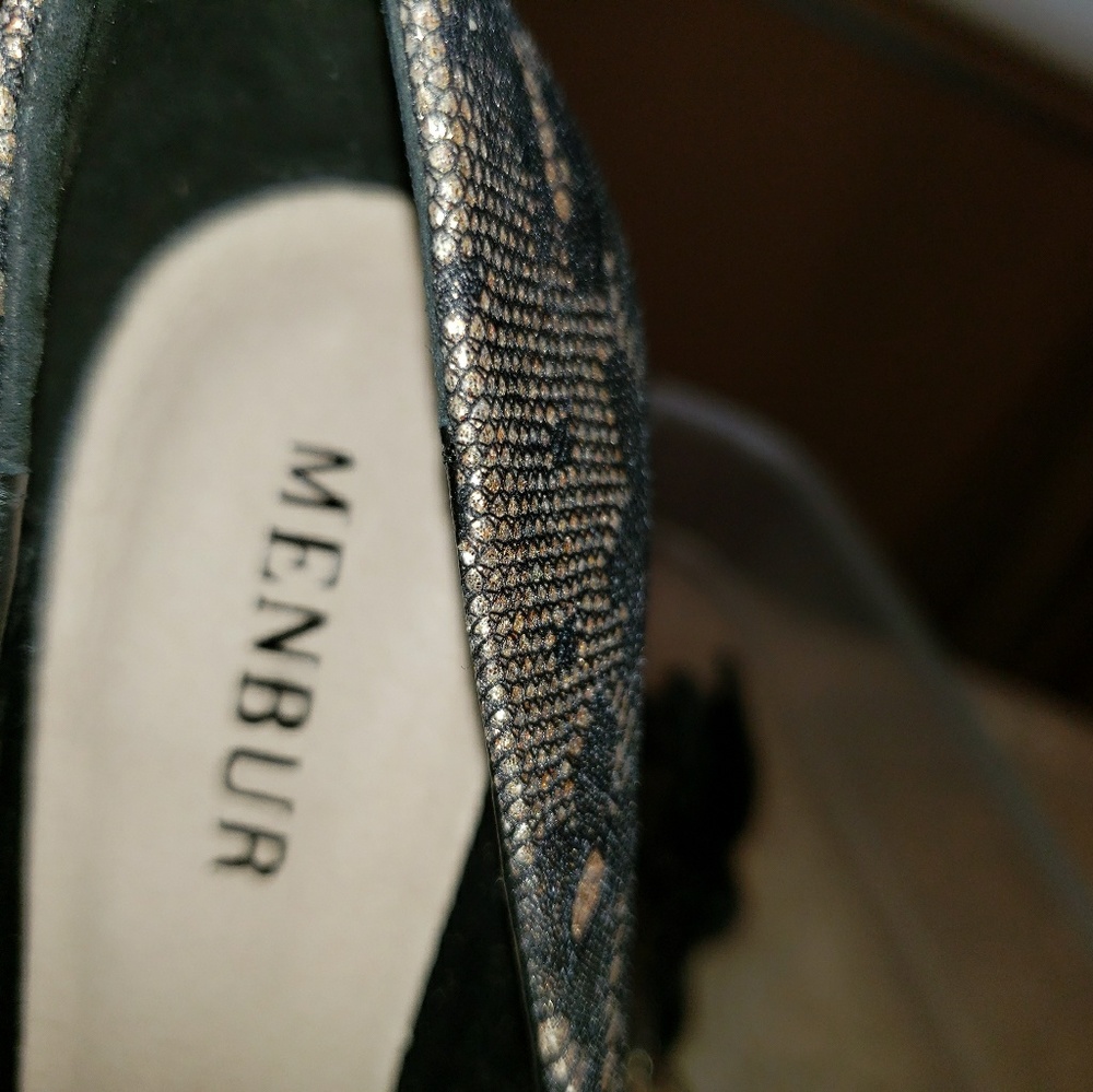 Shoes - Picture 2 of 3